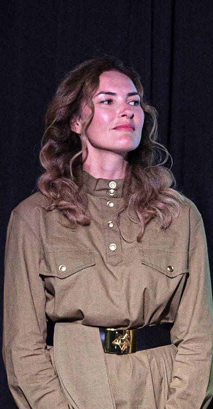 Тайнова Елена